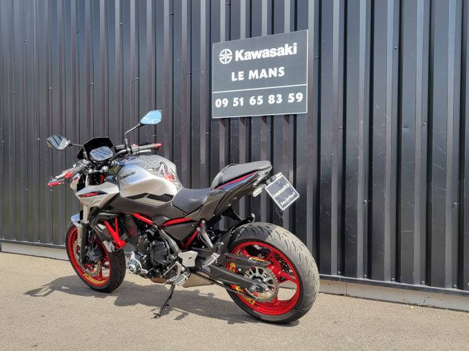 KAWASAKI Z 650 (47.5CV) 4