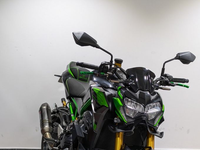 KAWASAKI Z900 SE 4