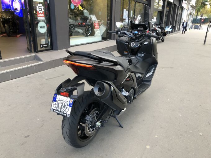 YAMAHA XP T-MAX 560 TECH MAX 4