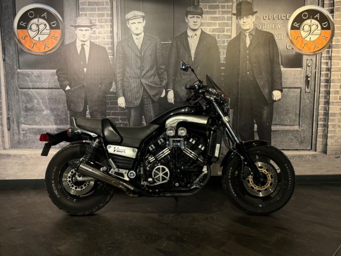 YAMAHA V-MAX 1200 4