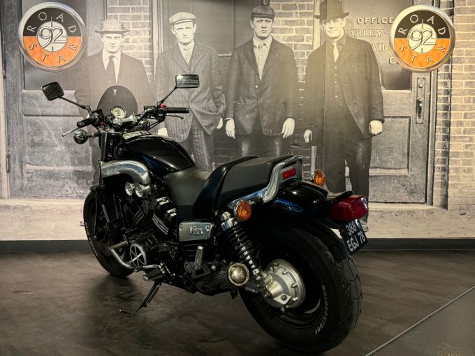 YAMAHA V-MAX 1200 4