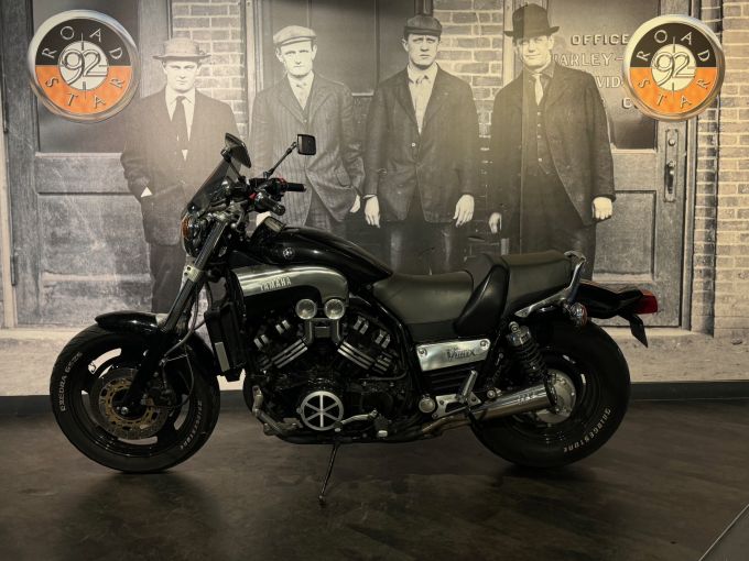 YAMAHA V-MAX 1200 4