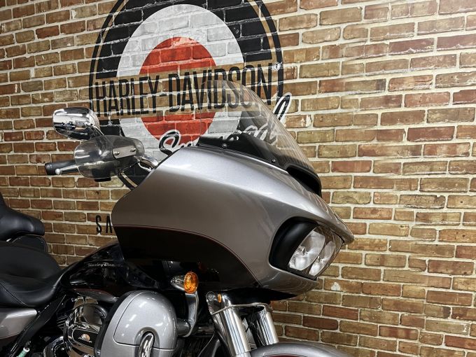 HARLEY-DAVIDSON TOURING ROAD GLIDE 1690 ULTRA 4