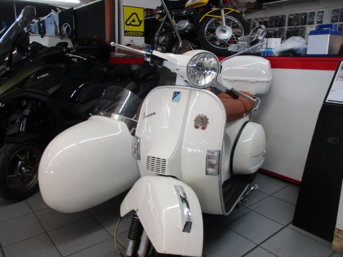 VESPA PX 125 SIDE CAR 4