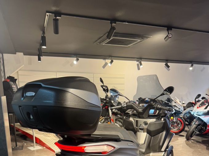 PIAGGIO MP3 530 HPE EXCLUSIVE 4