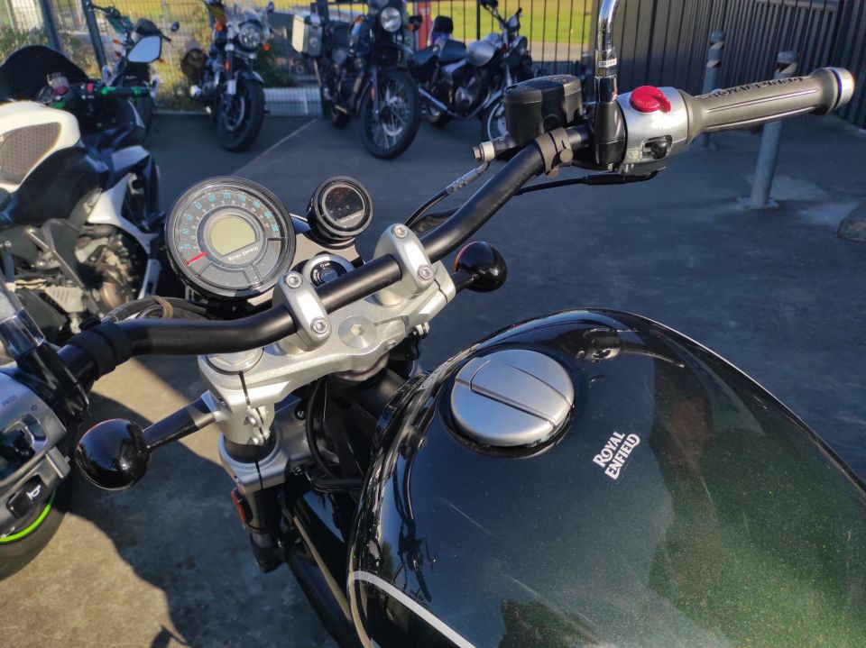 ROYAL ENFIELD SUPER METEOR 650 4