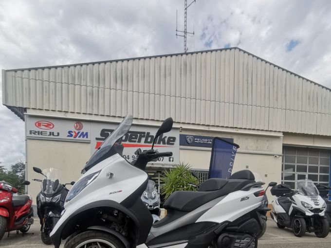 PIAGGIO MP3 500 HPE SPORT ABS/ASR 4