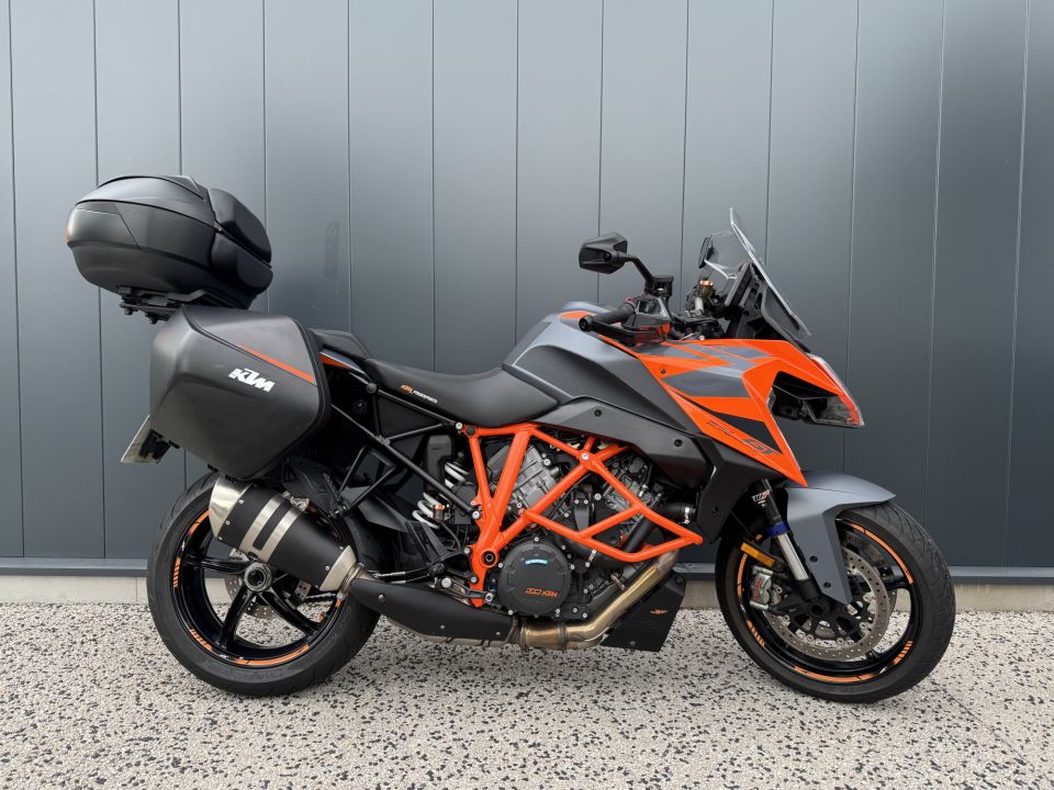 KTM KTM 1290 SUPER DUKE GT 2022 4