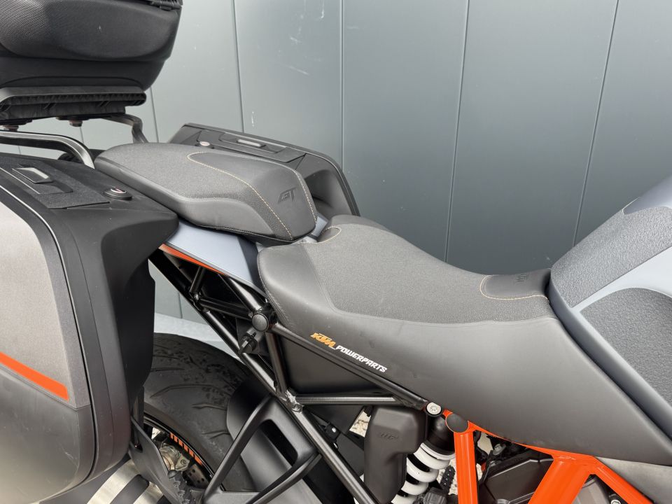 KTM KTM 1290 SUPER DUKE GT 2022 4