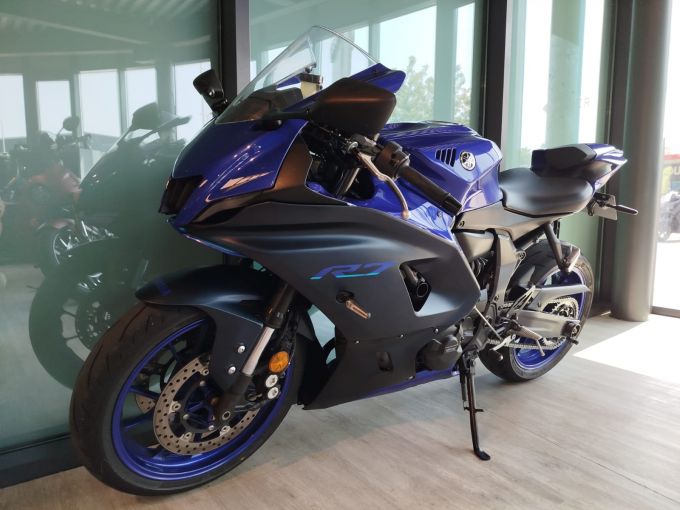 YAMAHA R7 35KW 4