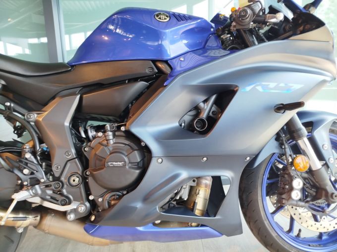 YAMAHA R7 35KW 4