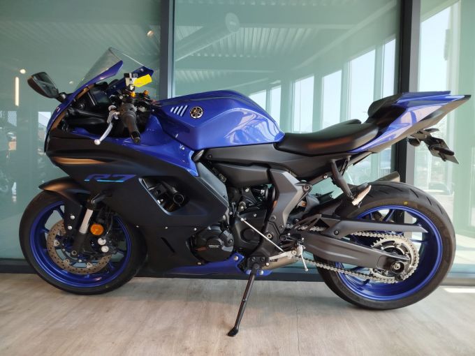 YAMAHA R7 35KW 4