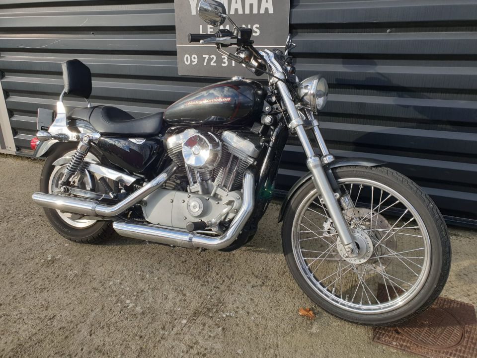 HARLEY-DAVIDSON SPORTSTER 883 4