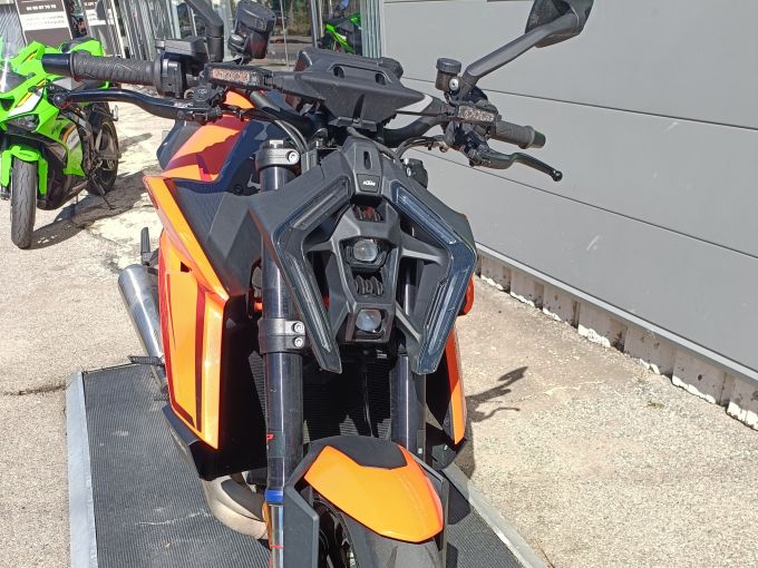 KTM SUPER DUKE 1390 R EVO 1ER MAIN A SASIR 4