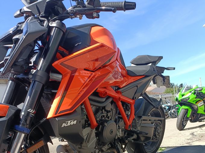 KTM SUPER DUKE 1390 R EVO 1ER MAIN A SASIR 4