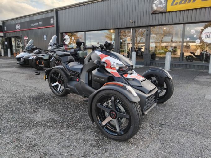 CAN-AM RYKER 900 4