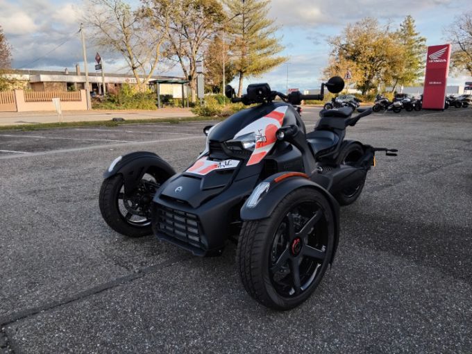 CAN-AM RYKER 900 4