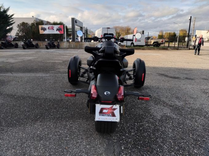 CAN-AM RYKER 900 4