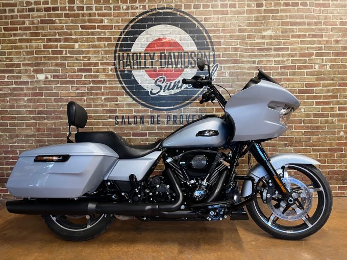 HARLEY-DAVIDSON TOURING ROAD GLIDE 1923 4