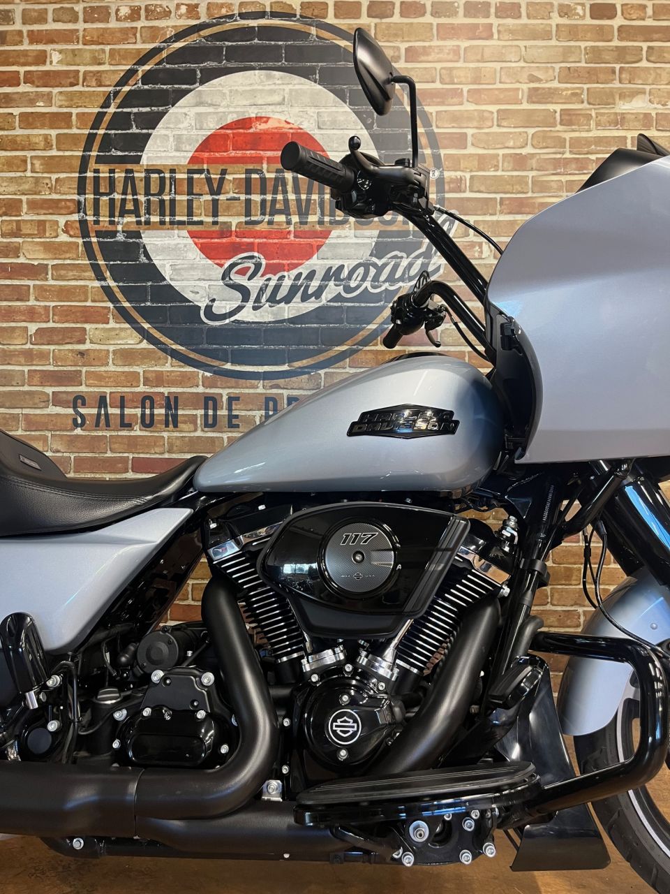 HARLEY-DAVIDSON TOURING ROAD GLIDE 1923 4