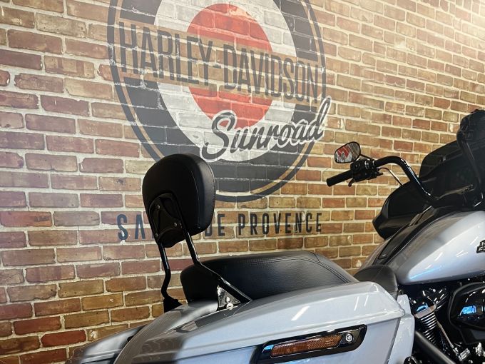 HARLEY-DAVIDSON TOURING ROAD GLIDE 1923 4