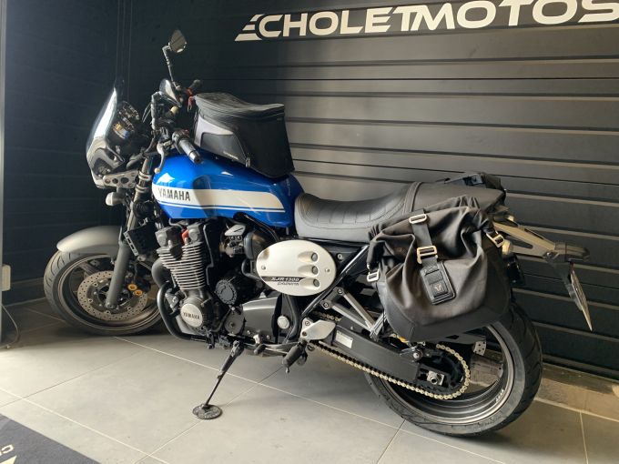 YAMAHA XJR 1300 4
