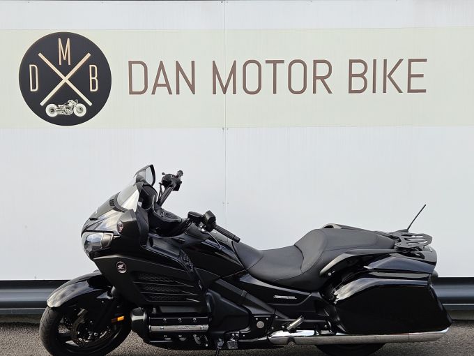 HONDA GOLDWING 1800 BAGGER 4