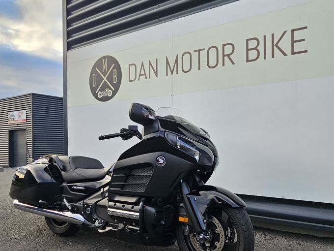 HONDA GOLDWING 1800 BAGGER 4