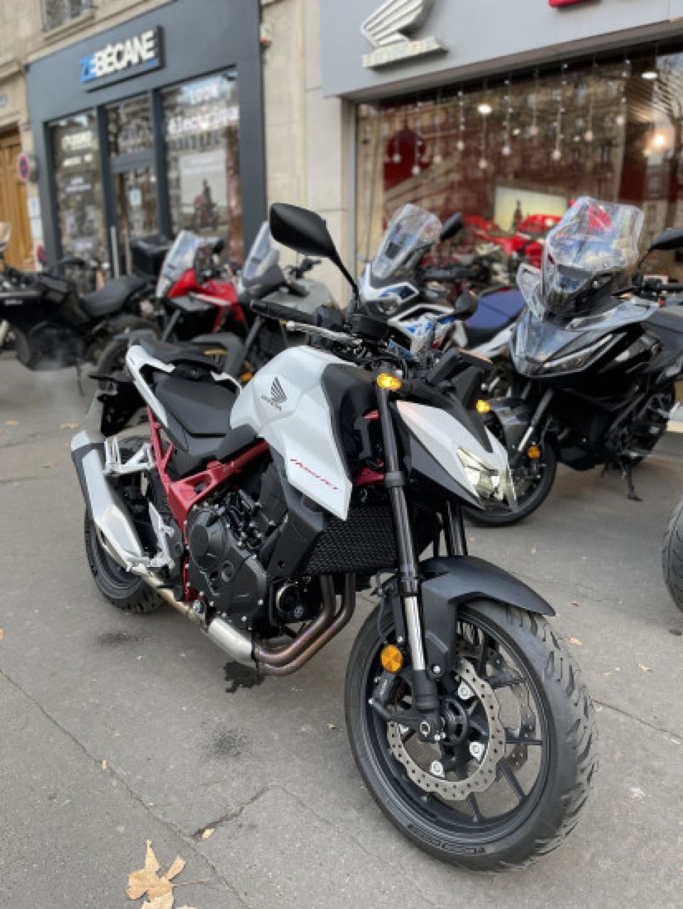 HONDA CB 750 HORNET 4