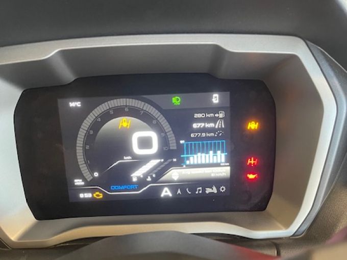 PIAGGIO MP3 530 HPE EXCLUSIVE 4