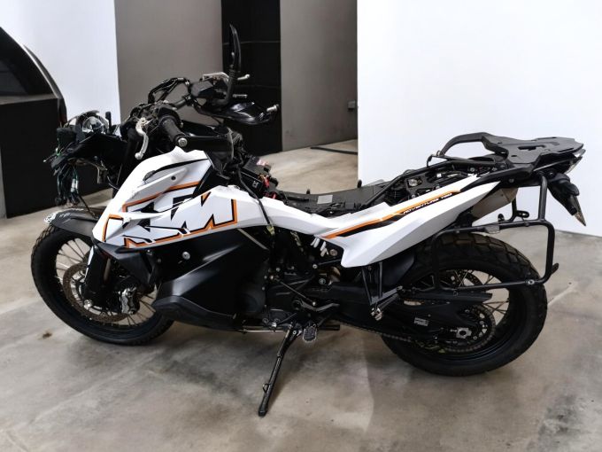 KTM 790 ADVENTURE 4