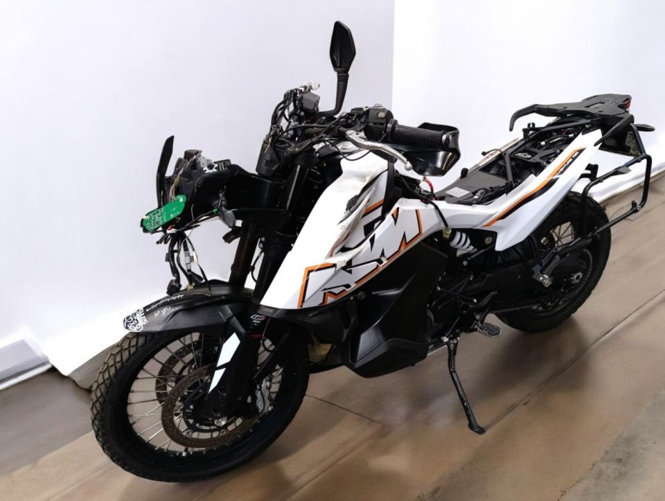 KTM 790 ADVENTURE 4