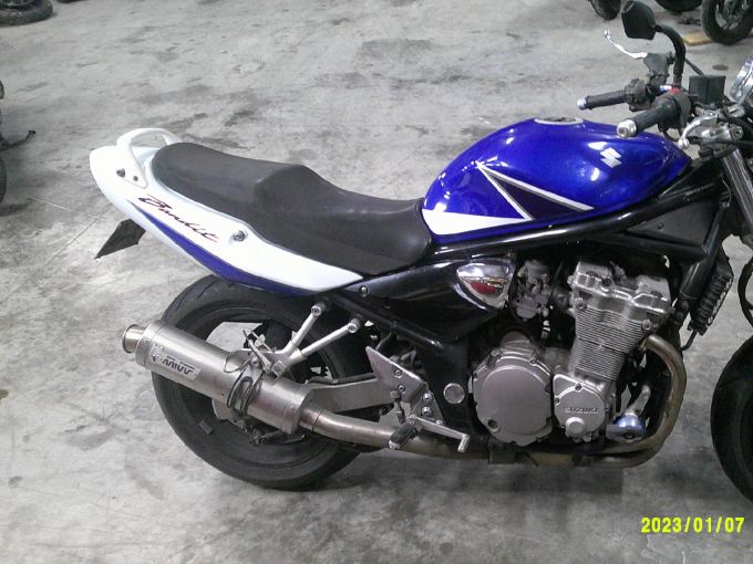 SUZUKI GSF 600 S BANDIT 4