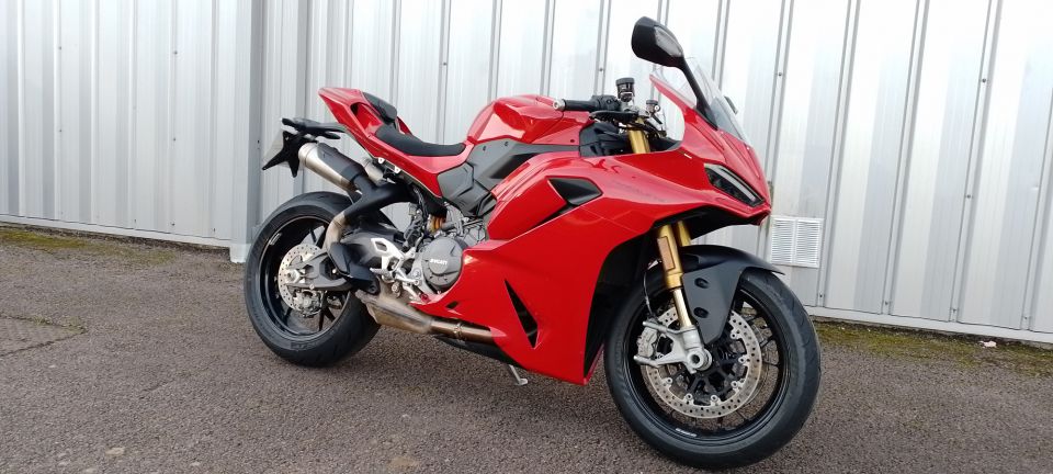 DUCATI PANIGALE V2 S 2025 4