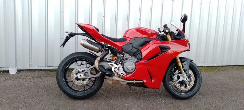 DUCATI PANIGALE V2 S 2025 4