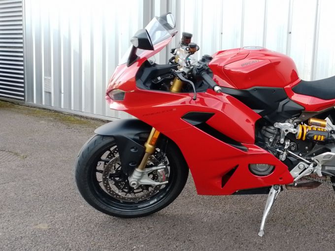 DUCATI PANIGALE V2 S 2025 4