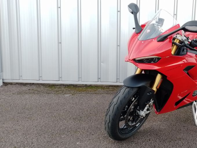 DUCATI PANIGALE V2 S 2025 4