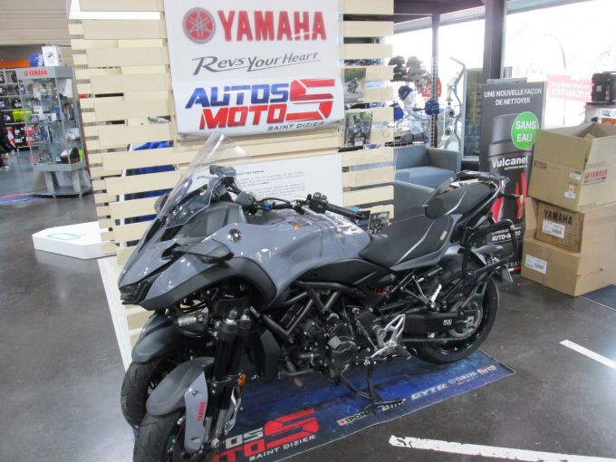 YAMAHA 900 NIKEN GT 4