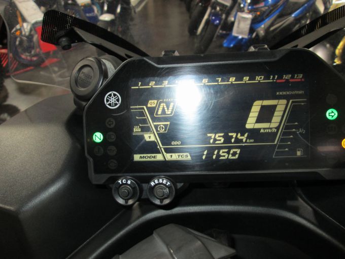YAMAHA 900 NIKEN GT 4