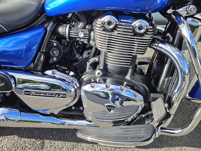 TRIUMPH THUNDERBIRD 1700 LT ABS 4