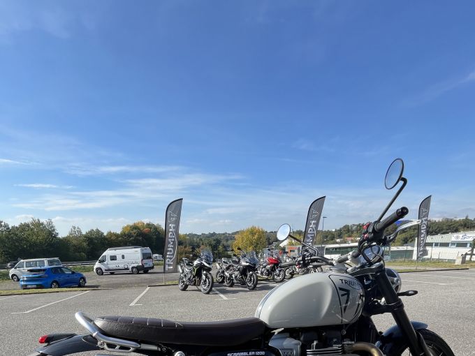 TRIUMPH SCRAMBLER 1200 4