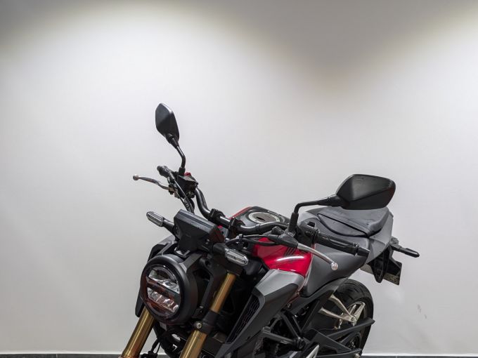 HONDA CBF 125 R 4