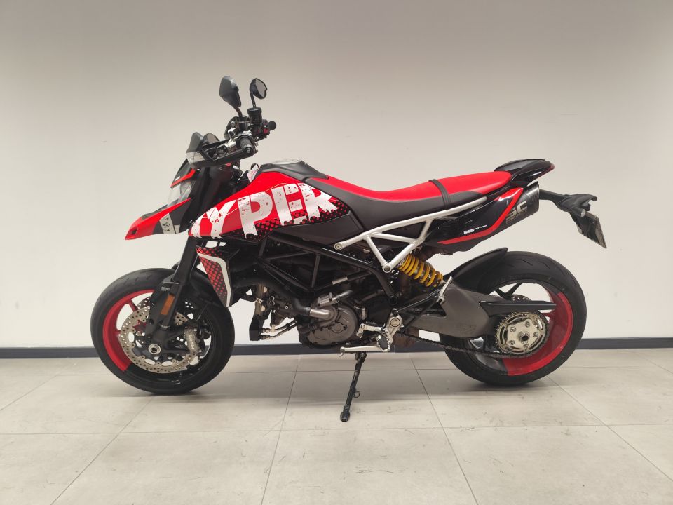 DUCATI HYPERMOTARD 4