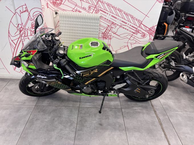 KAWASAKI ZX-6R 636 4