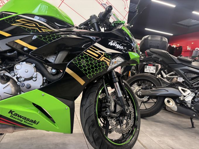 KAWASAKI ZX-6R 636 4
