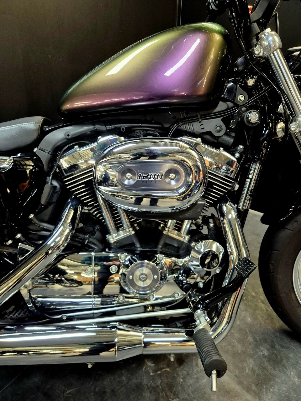 HARLEY-DAVIDSON SPORTSTER CUSTOM 1200 4