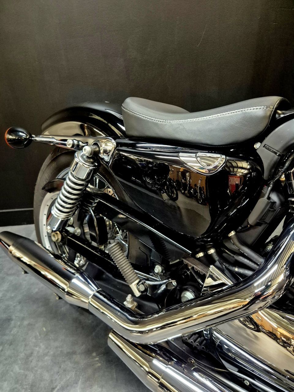 HARLEY-DAVIDSON SPORTSTER CUSTOM 1200 4