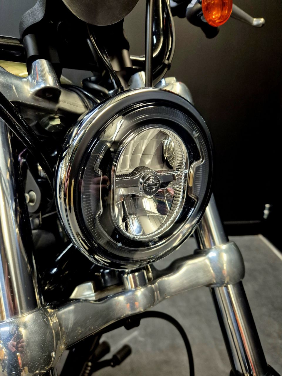 HARLEY-DAVIDSON SPORTSTER CUSTOM 1200 4