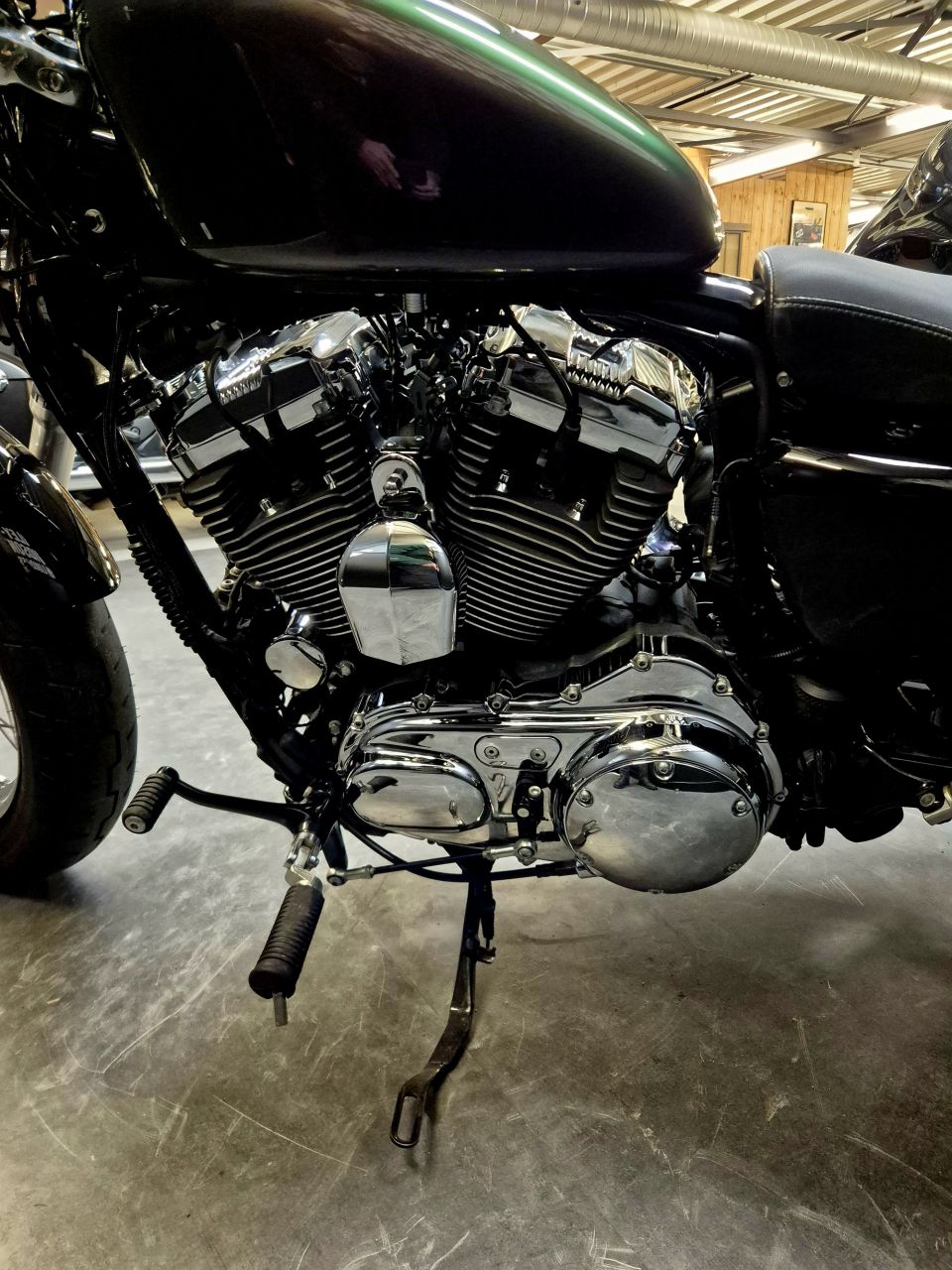 HARLEY-DAVIDSON SPORTSTER CUSTOM 1200 4