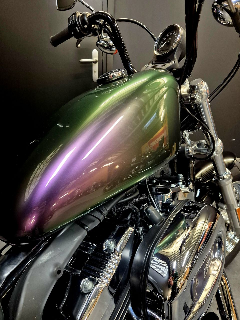 HARLEY-DAVIDSON SPORTSTER CUSTOM 1200 4